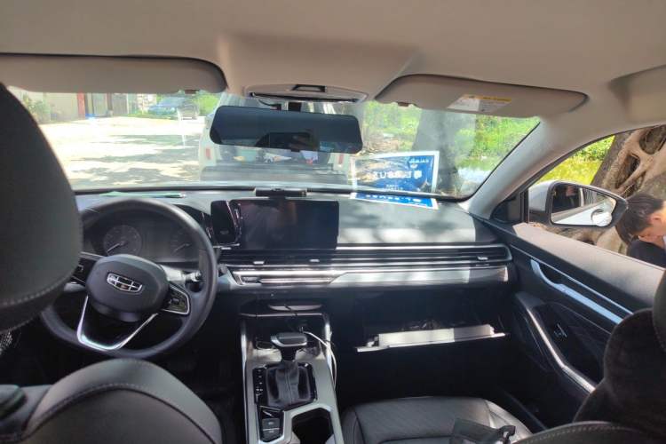 Used Geely Auto Emgrand 2023 4th Generation Champion Edition 1.5L CVT Luxury Model Headliner