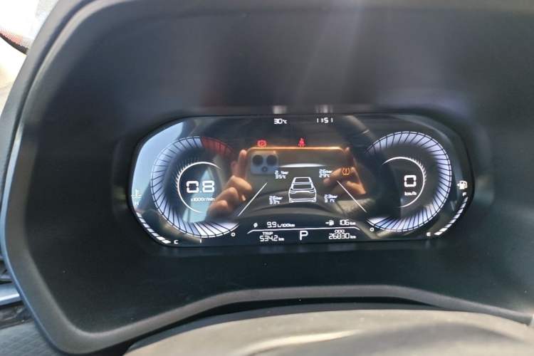 Used Geely Auto Emgrand 2023 4th Generation Champion Edition 1.5L CVT Luxury Model Instrument Cluster