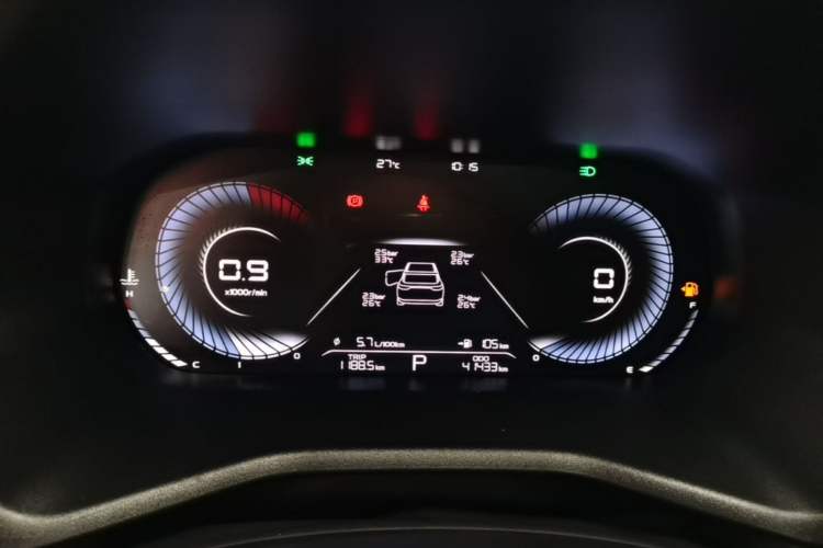 Used Geely Auto Emgrand 2023 4th Generation Champion Edition 1.5L CVT Prestige Model Instrument Cluster