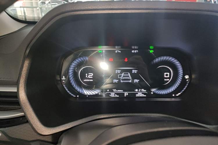 Used Geely Auto Emgrand 2023 4th Generation Champion Edition 1.5L CVT Luxury Model Instrument Cluster