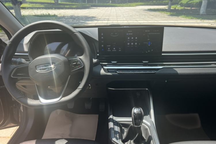 Used Geely Auto Emgrand 2023 4th Generation Champion Edition 1.5L Manual Luxury Model Interior 1