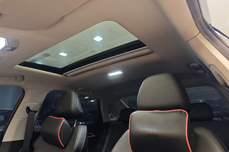 Used Geely Auto Emgrand 2023 4th Generation Champion Edition 1.5L CVT Prestige Model Interior 11