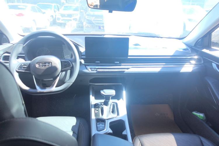 Used Geely Auto Emgrand 2023 4th Generation Champion Edition 1.5L CVT Luxury Model Interior 2
