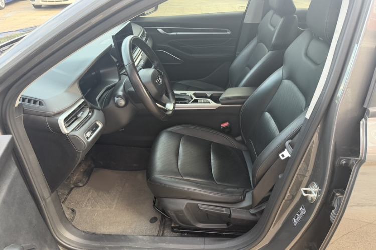 Used Geely Auto Emgrand 2023 4th Generation Champion Edition 1.5L CVT Luxury Model Interior 2