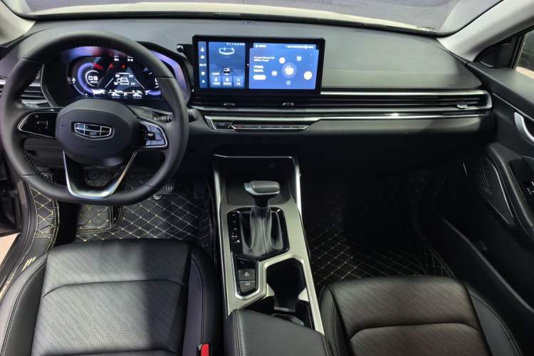 Used Geely Auto Emgrand 2023 4th Generation Champion Edition 1.5L CVT Prestige Model Interior 3