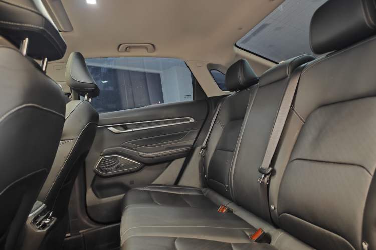 Used Geely Auto Emgrand 2023 4th Generation Champion Edition 1.5L CVT Prestige Model Interior 4