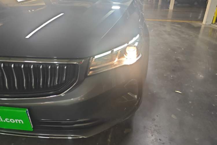 Used Geely Auto Emgrand 2023 4th Generation Champion Edition 1.5L CVT Luxury Model Left Front Headlight