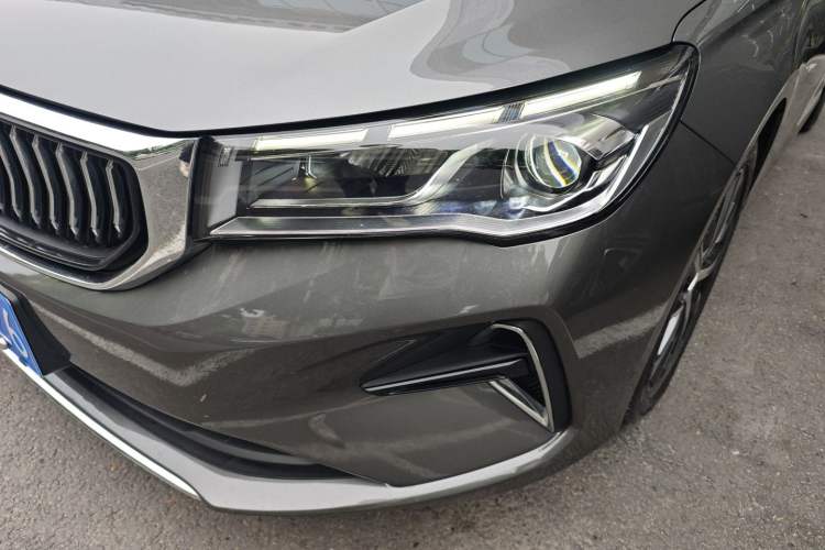 Used Geely Auto Emgrand 2023 4th Generation Champion Edition 1.5L CVT Prestige Model Left Front Headlight