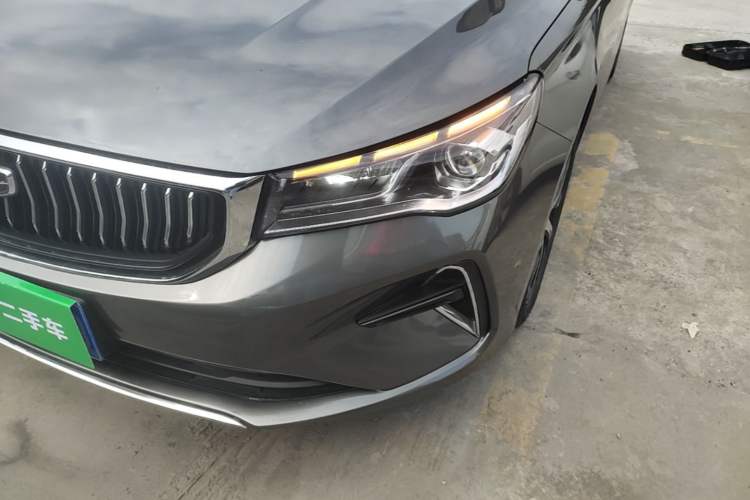 Used Geely Auto Emgrand 2023 4th Generation Champion Edition 1.5L CVT Prestige Model Left Front Headlight