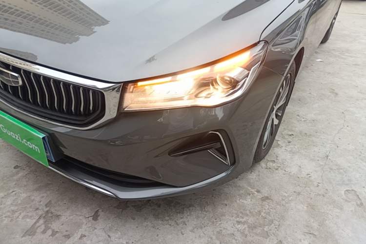 Used Geely Auto Emgrand 2023 4th Generation Champion Edition 1.5L Manual Luxury Model Left Front Headlight