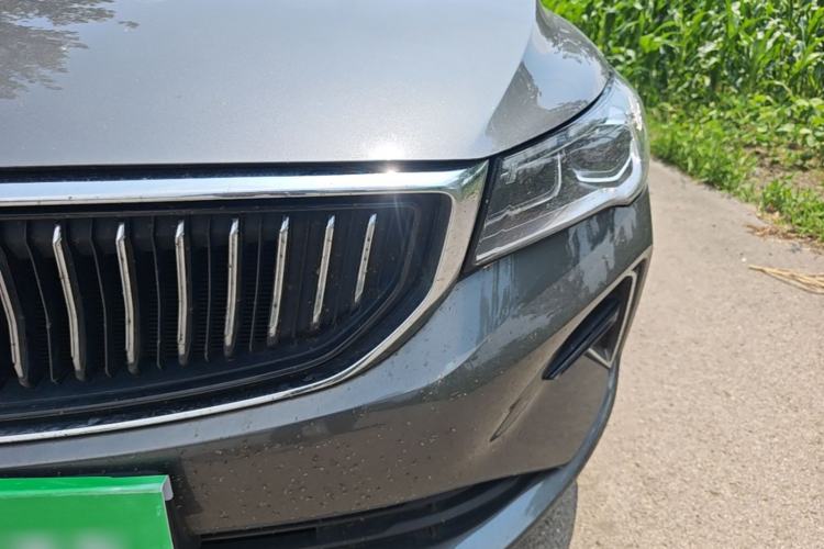 Used Geely Auto Emgrand 2023 4th Generation Champion Edition 1.5L CVT Prestige Model Left Front Headlight
