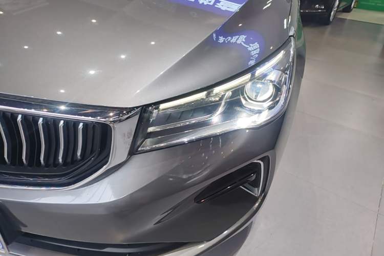 Used Geely Auto Emgrand 2023 4th Generation Champion Edition 1.5L CVT Prestige Model Left Front Headlight