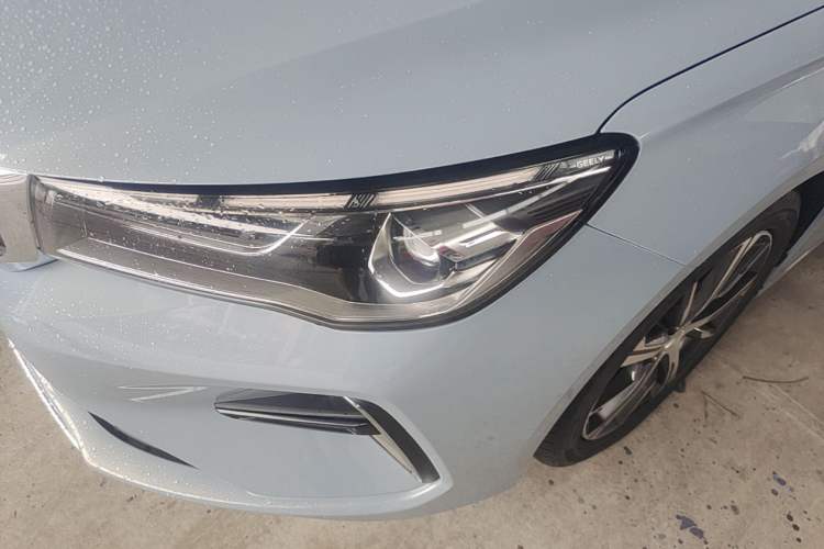 Used Geely Auto Emgrand 2023 4th Generation Champion Edition 1.5L CVT Flagship Model Left Front Headlight