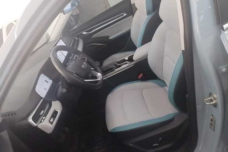 Used Geely Auto Emgrand 2023 4th Generation Champion Edition 1.5L CVT Flagship Model Left Front Seat