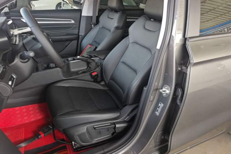 Used Geely Auto Emgrand 2023 4th Generation Champion Edition 1.5L Manual Luxury Model Left Front Seat