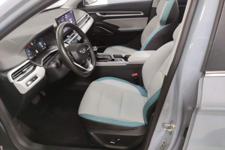Used Geely Auto Emgrand 2023 4th Generation Champion Edition 1.5L CVT Flagship Model Left Front Seat