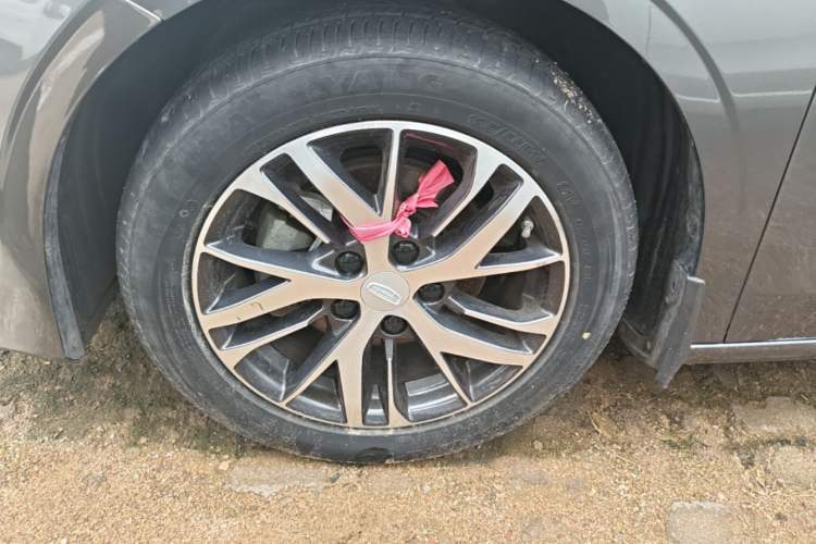 Used Geely Auto Emgrand 2023 4th Generation Champion Edition 1.5L CVT Luxury Model Left Front Wheel Hub