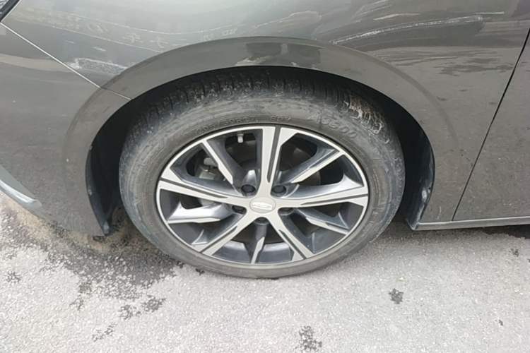 Used Geely Auto Emgrand 2023 4th Generation Champion Edition 1.5L CVT Prestige Model Left Front Wheel Hub