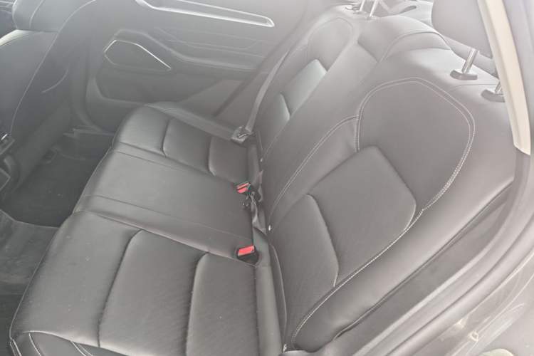 Used Geely Auto Emgrand 2023 4th Generation Champion Edition 1.5L CVT Luxury Model Left Rear Seat