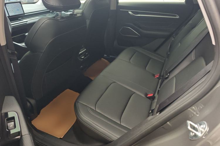 Used Geely Auto Emgrand 2023 4th Generation Champion Edition 1.5L CVT Prestige Model Left Rear Seat