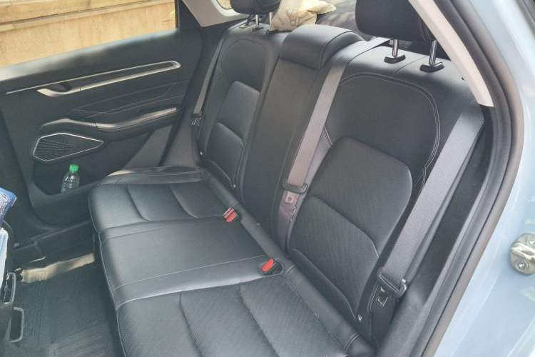 Used Geely Auto Emgrand 2023 4th Generation Champion Edition 1.5L CVT Prestige Model Left Rear Seat