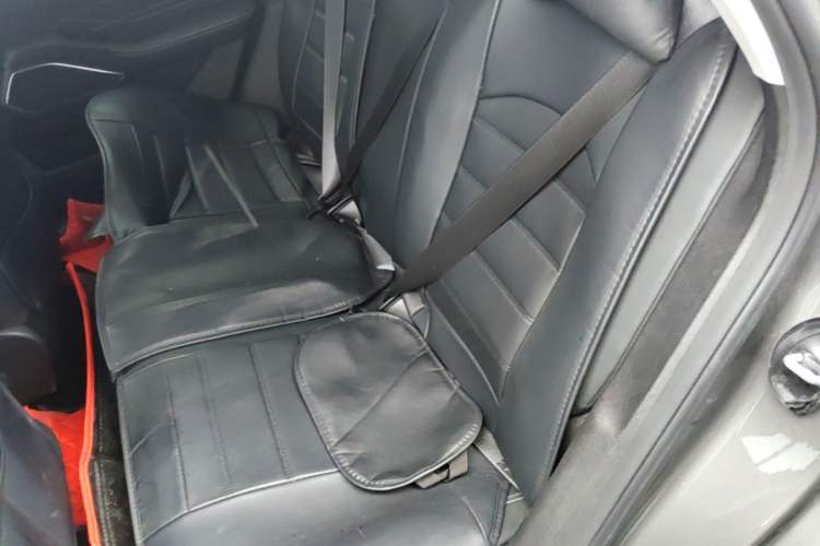 Used Geely Auto Emgrand 2023 4th Generation Champion Edition 1.5L CVT Prestige Model Left Rear Seat