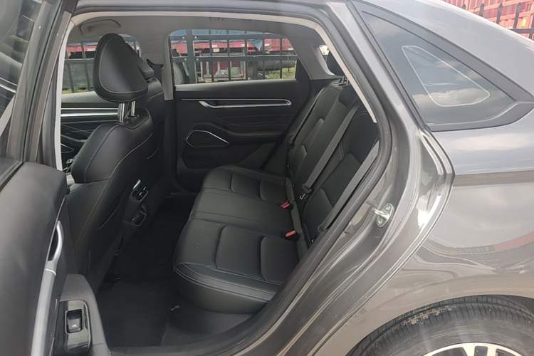 Used Geely Auto Emgrand 2023 4th Generation Champion Edition 1.5L CVT Luxury Model Left Rear Seat