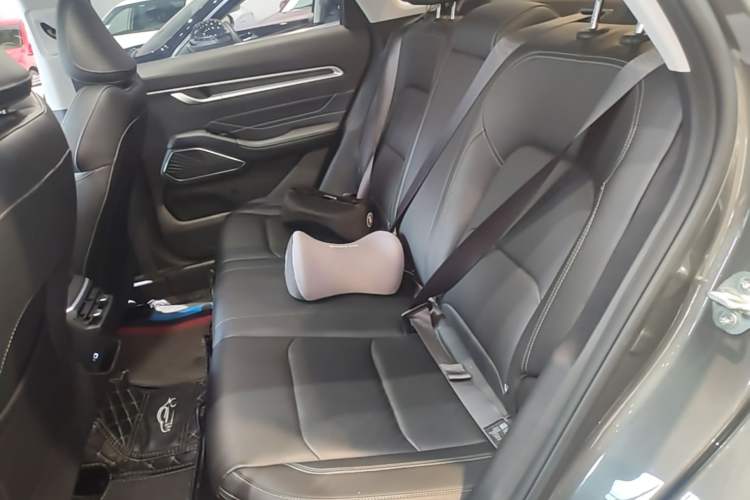 Used Geely Auto Emgrand 2023 4th Generation Champion Edition 1.5L CVT Prestige Model Left Rear Seat