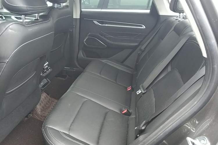 Used Geely Auto Emgrand 2023 4th Generation Champion Edition 1.5L CVT Luxury Model Left Rear Seat