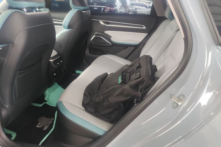 Used Geely Auto Emgrand 2023 4th Generation Champion Edition 1.5L CVT Flagship Model Left Rear Seat
