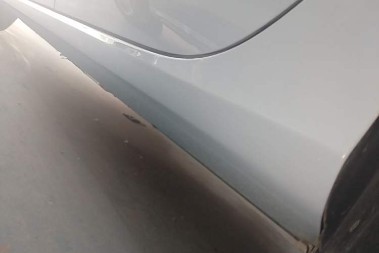 Used Geely Auto Emgrand 2023 4th Generation Champion Edition 1.5L CVT Flagship Model Left Side Sill