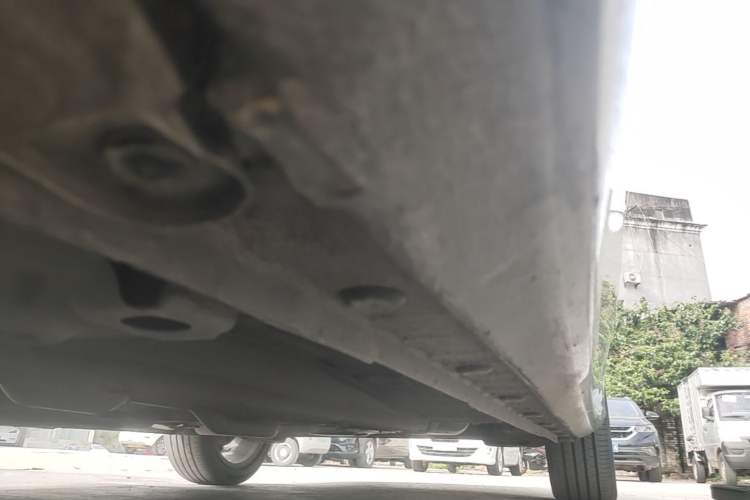 Used Geely Auto Emgrand 2023 4th Generation Champion Edition 1.5L CVT Prestige Model Left Side Sill