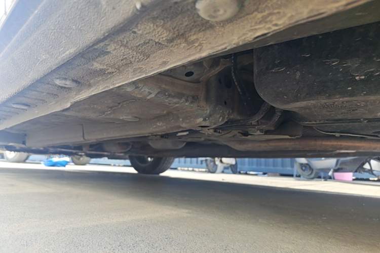 Used Geely Auto Emgrand 2023 4th Generation Champion Edition 1.5L CVT Luxury Model Left Side Sill