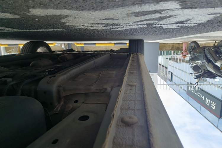 Used Geely Auto Emgrand 2023 4th Generation Champion Edition 1.5L CVT Flagship Model Left Side Sill