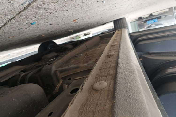 Used Geely Auto Emgrand 2023 4th Generation Champion Edition 1.5L CVT Luxury Model Left Side Sill