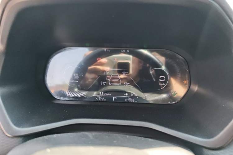 Used Geely Auto Emgrand 2023 4th Generation Champion Edition 1.5L CVT Prestige Model Odometer Close Up