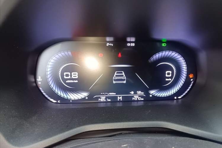 Used Geely Auto Emgrand 2023 4th Generation Champion Edition 1.5L Manual Luxury Model Odometer Close Up