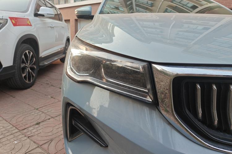 Used Geely Auto Emgrand 2023 4th Generation Champion Edition 1.5L CVT Luxury Model Right Front Headlight
