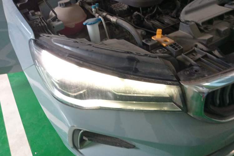 Used Geely Auto Emgrand 2023 4th Generation Champion Edition 1.5L Manual Luxury Model Right Front Headlight