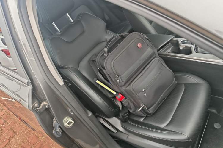 Used Geely Auto Emgrand 2023 4th Generation Champion Edition 1.5L CVT Luxury Model Right Front Seat