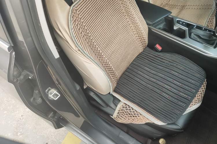 Used Geely Auto Emgrand 2023 4th Generation Champion Edition 1.5L CVT Prestige Model Right Front Seat