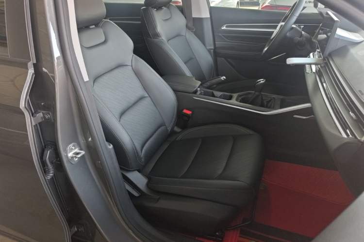 Used Geely Auto Emgrand 2023 4th Generation Champion Edition 1.5L Manual Luxury Model Right Front Seat