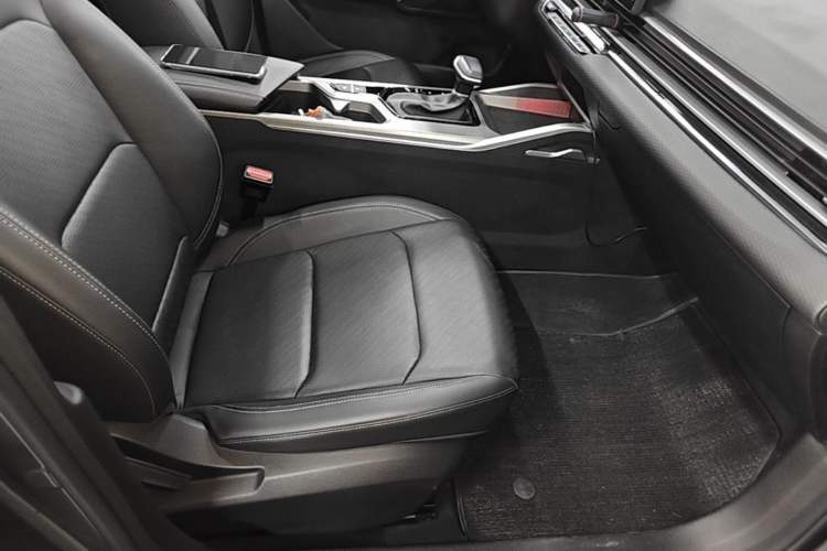 Used Geely Auto Emgrand 2023 4th Generation Champion Edition 1.5L CVT Prestige Model Right Front Seat