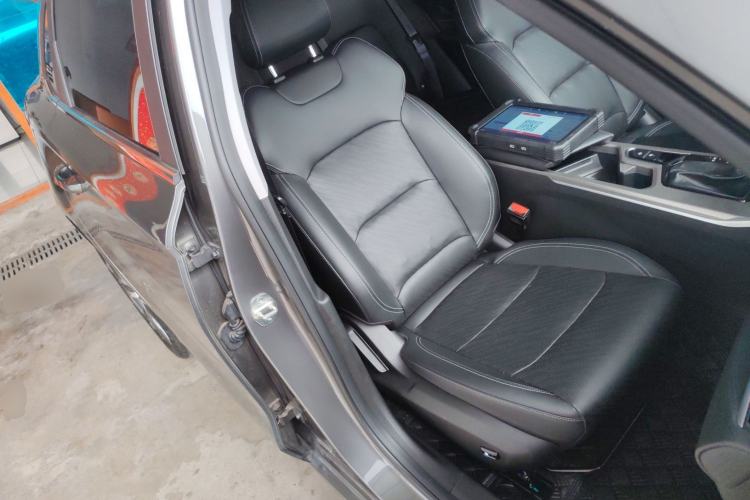 Used Geely Auto Emgrand 2023 4th Generation Champion Edition 1.5L CVT Prestige Model Right Front Seat