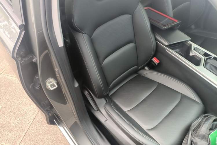 Used Geely Auto Emgrand 2023 4th Generation Champion Edition 1.5L CVT Luxury Model Right Front Seat