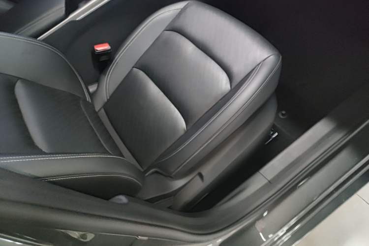 Used Geely Auto Emgrand 2023 4th Generation Champion Edition 1.5L CVT Luxury Model Right Front Seat