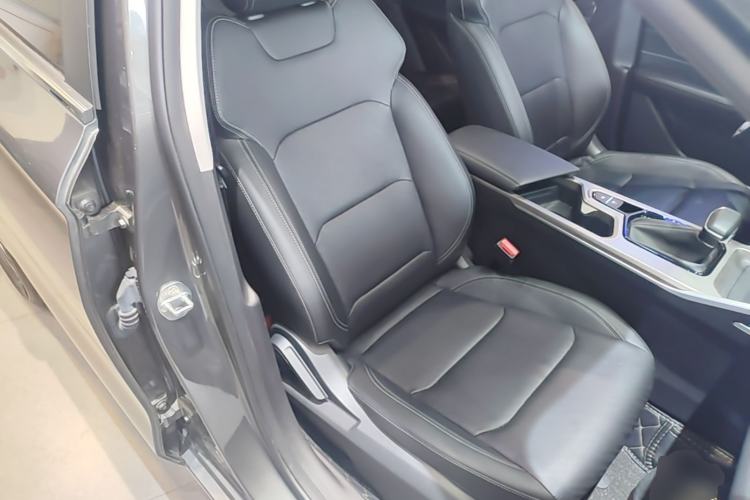 Used Geely Auto Emgrand 2023 4th Generation Champion Edition 1.5L CVT Prestige Model Right Front Seat