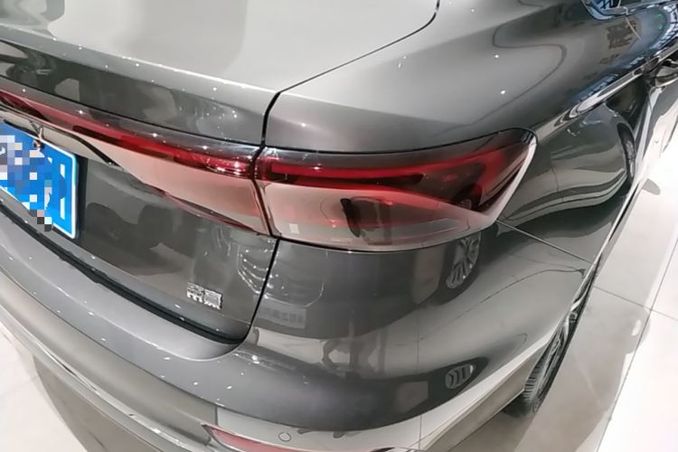 Used Geely Auto Emgrand 2023 4th Generation Champion Edition 1.5L CVT Prestige Model Right Rear Taillight