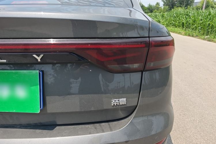 Used Geely Auto Emgrand 2023 4th Generation Champion Edition 1.5L CVT Prestige Model Right Rear Taillight