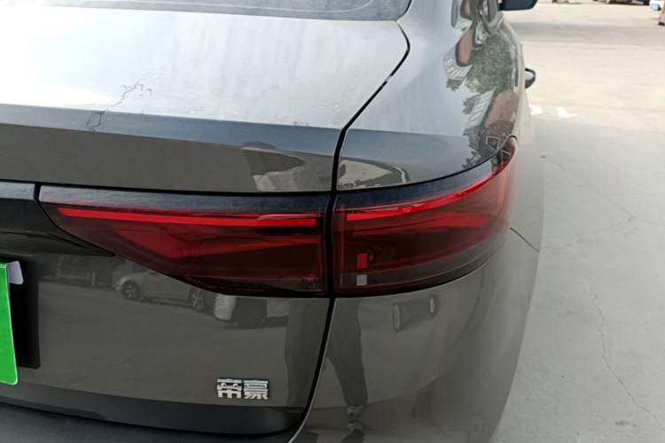 Used Geely Auto Emgrand 2023 4th Generation Champion Edition 1.5L Manual Luxury Model Right Rear Taillight
